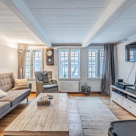 Semesterbostad Fewo1846 - Kaete-lassen-huus - Uriges Haeuschen Auf 3 Ebenen Mit Dachterrasse Am Hafen