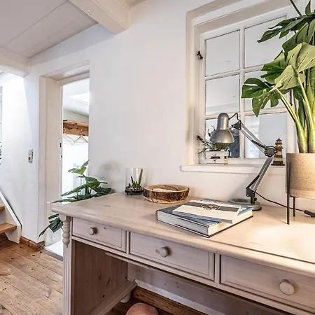 Fewo1846 - Kaete-lassen-huus - Uriges Haeuschen Auf 3 Ebenen Mit Dachterrasse Am Hafen Semesterbostad *