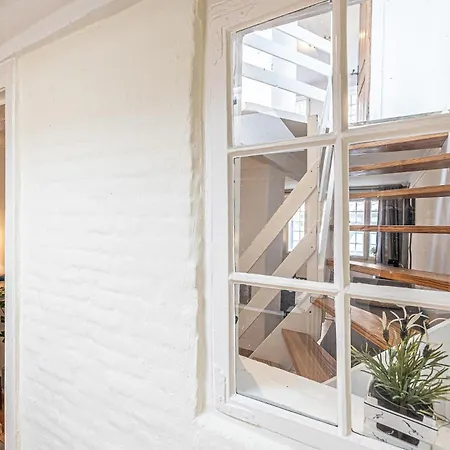 Fewo1846 - Kaete-lassen-huus - Uriges Kapitaenshaeuschen Auf 3 Ebenen Mit Dachterrasse Am Hafen Vakantiehuis Flensburg
