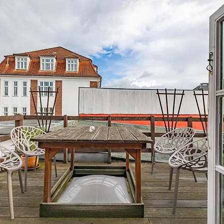 Fewo1846 - Kaete-lassen-huus - Uriges Haeuschen Auf 3 Ebenen Mit Dachterrasse Am Hafen Semesterbostad Flensburg