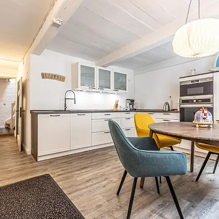 Vakantiehuis Fewo1846 - Kaete-lassen-huus - Uriges Kapitaenshaeuschen Auf 3 Ebenen Mit Dachterrasse Am Hafen