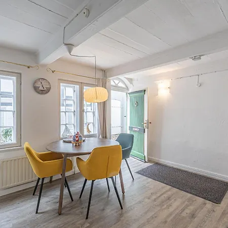 펜션 Fewo1846 - Kaete-lassen-huus - Uriges Haeuschen Auf 3 Ebenen Mit Dachterrasse Am Hafen *