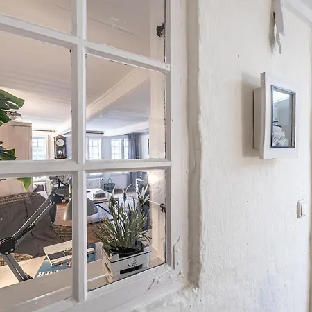 펜션 Fewo1846 - Kaete-lassen-huus - Uriges Haeuschen Auf 3 Ebenen Mit Dachterrasse Am Hafen *