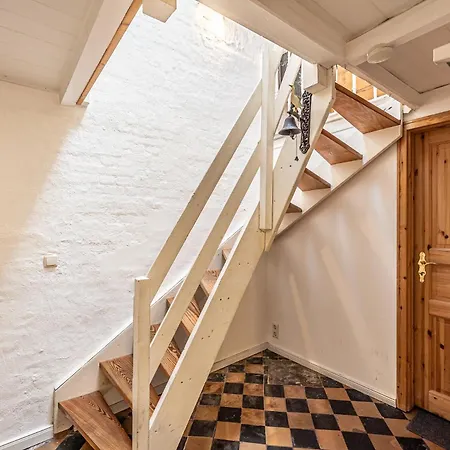 Semesterbostad Fewo1846 - Kaete-lassen-huus - Uriges Haeuschen Auf 3 Ebenen Mit Dachterrasse Am Hafen *