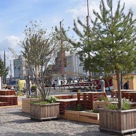 Fewo1846 - Kaete-lassen-huus - Uriges Haeuschen Auf 3 Ebenen Mit Dachterrasse Am Hafen